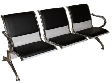 Секция стульев J19-3 трехместная разборная на металлической раме перфорированные с мягкими накладками.   