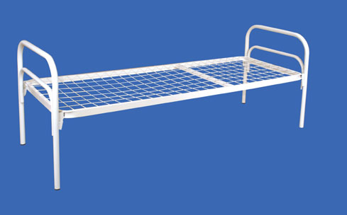 Кровать металлическая с прямоугольными спинками с сеткой 100*100 мм (эконом вариант)