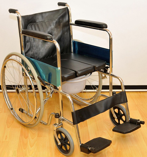 Инвалидная коляска - кресло FS681