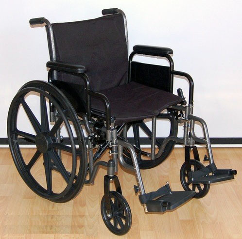 Инвалидная коляска - кресло LK6108-46BDFPQ регулируемая по ширине со стальной рамой