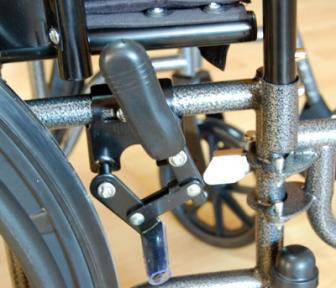 Инвалидная коляска - кресло LK6108-46BDFPQ регулируемая по ширине со стальной рамой