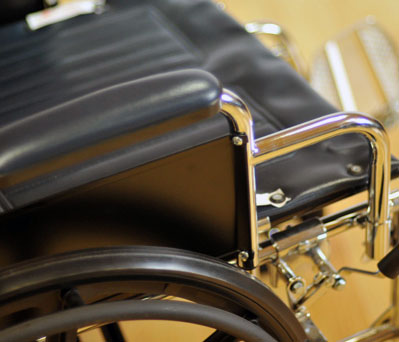 Инвалидная коляска - кресло кресло LK6118 со стальной рамой